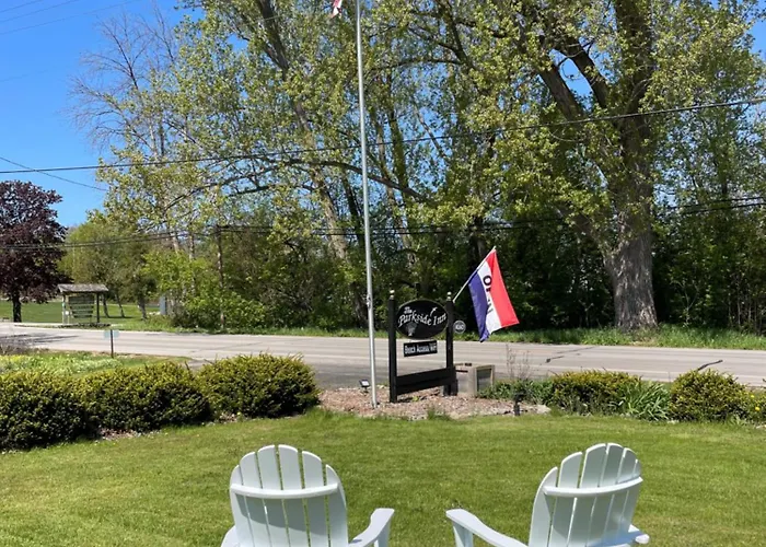Parkside Inn